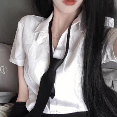 女仆们